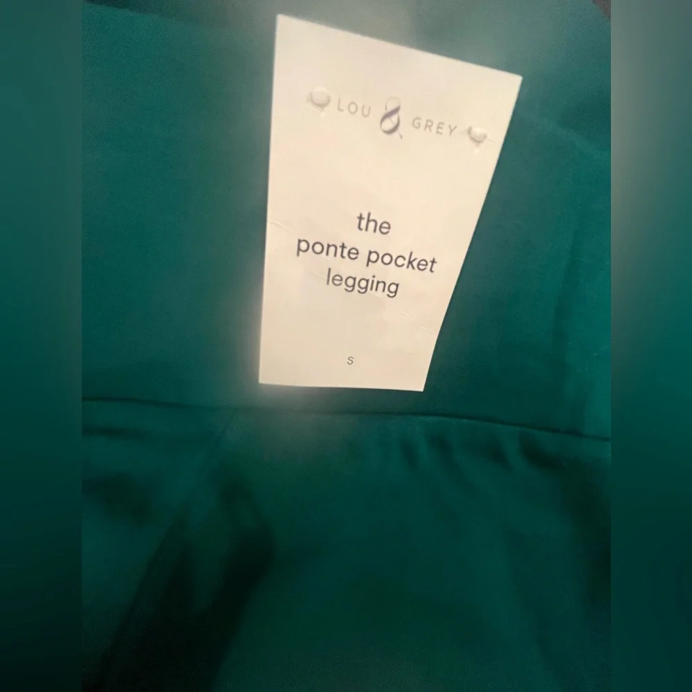 NWT Lou & Grey the Ponte Pocket Legging in Esmerald Green Side Pockets Size S